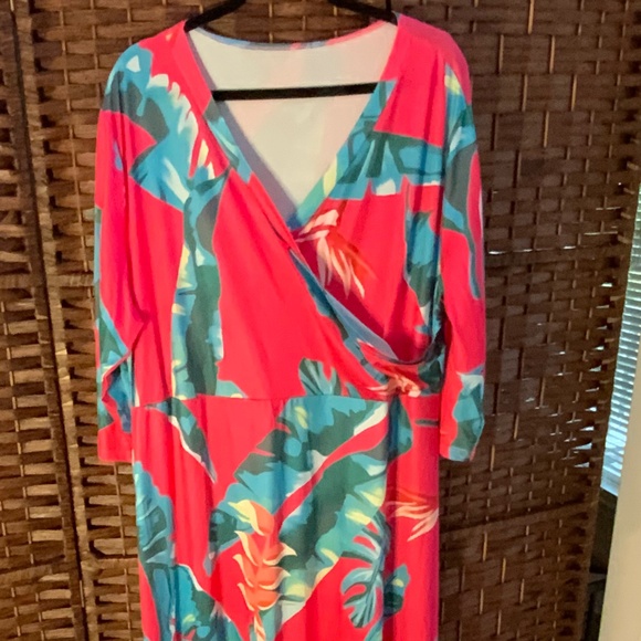Woman Maxi Tropical Dress - Picture 1 of 6